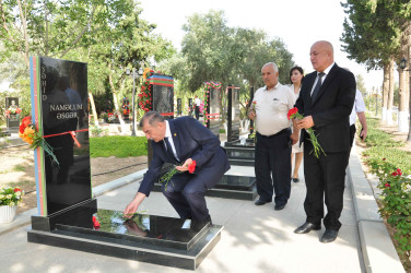 Şirvan Şəhər İcra Hakimiyyətinin başçısı avqust ayının sonuncu cümə axşamı Şəhidlər xiyabanını ziyarət edib, şəhid ailələri ilə görüşüb.