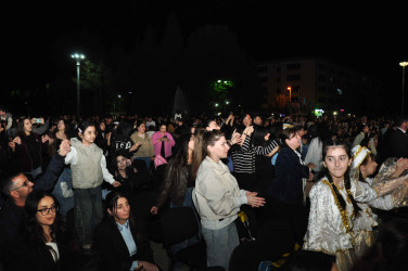 Şirvanda Ümummilli lider, Ulu Öndər Heydər Əliyevin anadan olmasının 103 illiyinə həsr olunmuş konsert təşkil edilib.