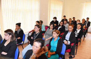 Bayramlı qəsəbəsində Şirvan Şəhər İcra Hakimiyyətinin başçısı sakinlərlə növbəti səyyar görüş keçirib.