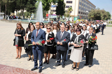 Şirvanda Ümummilli lider, Ulu Öndər Heydər Əliyevin anadan olmasının 102-ci ildönümü münasibətilə xatirəsi anılıb.