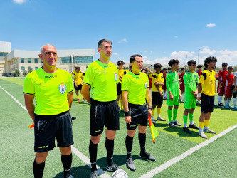 Şirvan Şəhər İcra Hakimiyyətinin başçısı İlqar Abbasov futbol turnirinin açılış mərasimində iştirak edib.