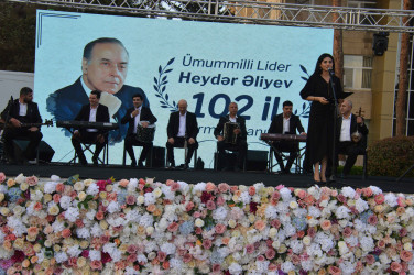 Şirvanda Ümummilli lider, Ulu Öndər Heydər Əliyevin anadan olmasının 102-ci ildönümünə həsr olunmuş konsert təşkil edilib.
