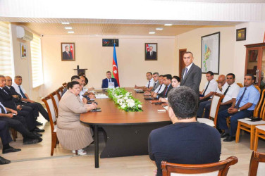Şirvan Səhər İcra Hakimiyyətinin başçısı İlqar Abbasov vətəndaş qəbulu keçirib.