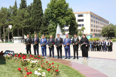 Şirvanda dövlət qulluqçularının peşə bayramı qeyd edilib.