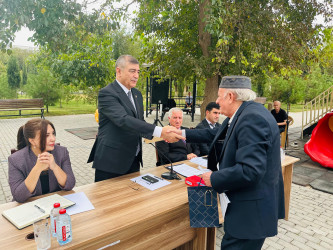 Şirvan Şəhər İcra Hakimiyyətinin başçısı İlqar Abbasov  növbəti səyyar görüş keçirib.
