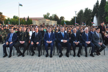 Şirvanda Ümummilli lider, Ulu Öndər Heydər Əliyevin anadan olmasının 103 illiyinə həsr olunmuş konsert təşkil edilib.