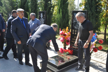 Şirvanda şəhid Nicat Hüseynovun xatirəsi anılıb.