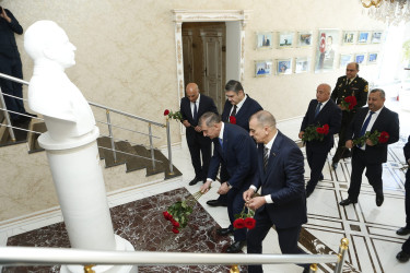 Şirvanda görkəmli oftalmoloq alim, akademik Zərifə xanım Əliyevanın anım gününə həsr olunmuş “Oftalmologiyanın mirvarisi” adlı konfrans keçirilib.