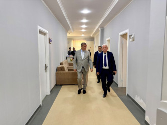 Şəhid anası müalicə aldığı xəstəxanada ziyarət edilib.