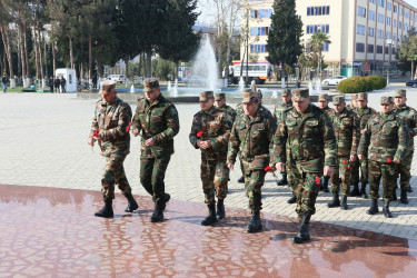 16 dekabr - Fövqəladə Hallar Nazirliyi işçilərinin peşə bayramı günü qeyd olunub.