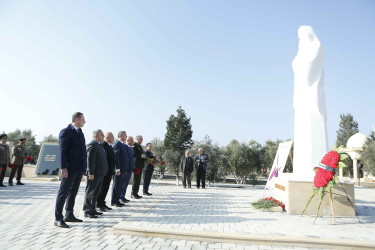 Şirvanda xalqımızın qəhrəmanlıq salnaməsinə çevrilən 8 Noyabr - Zəfər Gününə həsr olunmuş silsilə tədbirlər keçirilir.