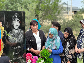 Birinci Qarabağ müharibəsi şəhidi Elman Çıraqovun il mərasimi keçirilib.