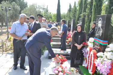 Şəhid polkovnik-leytenant Rəşad Hüseynovun xatirəsi anılıb.