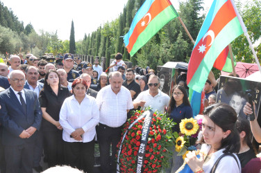 Şəhid polkovnik-leytenant Rəşad Hüseynovun xatirəsi anılıb.