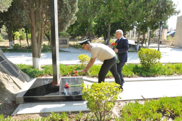 Şəhər İcra Hakimiyyətinin başçısı iyul ayının sonuncu cümə axşamı şəhid ailələrinin üzvləri ilə birlikdə Şəhidlər xiyabanını ziyarət edib.