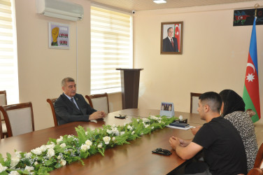 Şirvan Səhər İcra Hakimiyyətinin başçısı İlqar Abbasov vətəndaş qəbulu keçirib.