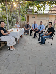 Şirvan şəhərində Anım Günü ərəfəsində şəhid ailələri və müharibə əlilləri ziyarət olunur.