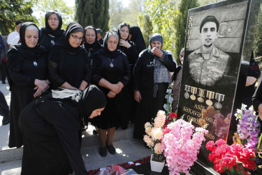 Şirvanda Vətən müharibəsi şəhidi Asif Qəribovun anım günü qeyd edilib.