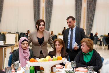 Şirvan Şəhər İcra Hakimiyyəti tərəfindən Ramazan ayı münasibətilə iftar süfrəsi açılıb.