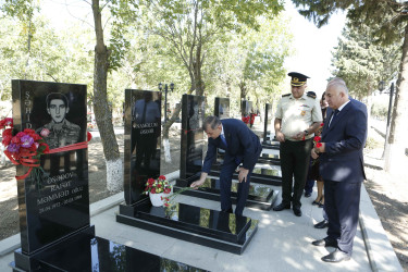 Şirvan Şəhər İcra Hakimiyyətinin başçısı avqust ayının sonuncu cümə axşamı Şəhidlər Xiyabanını ziyarət edib, şəhid ailələri ilə görüşüb.