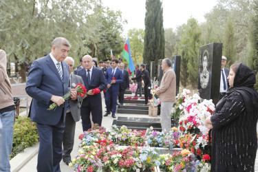 Azərbaycan Respublikasının Silahlı Qüvvələri tərəfindən Qarabağ iqtisadi rayonunda keçirilən lokal xarakterli antiterror tədbirləri zamanı şəhid olmuş ordumuzun hərbi qulluqçusu Tağıyev Əli Azad oğlunun il mərasimi keçirilib.