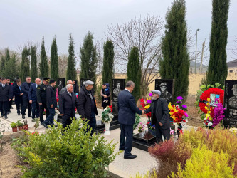 Şəhər İcra Hakimiyyətinin başçısı noyabr ayının sonuncu cümə axşamı şəhid ailəsi üzvləri ilə birlikdə Şəhidlər xiyabanını ziyarət edib.