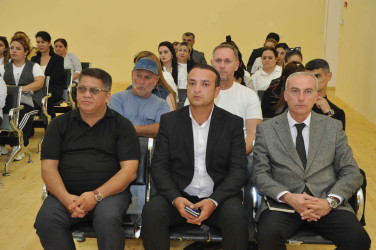 Şirvanda vətəndaşlarla növbəti görüş keçirilib.