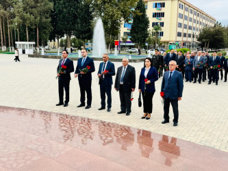 Şirvanda 18 oktyabr – Müstəqilliyin Bərpası Günü qeyd edilib.