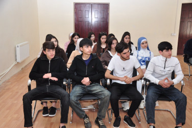 “Dövlət idarəçiliyində Azərbaycan ədəbi dilinin düzgün tətbiq olunması” mövzusunda tədbir keçirilib.