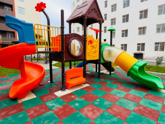 Şəhər İcra Hakimiyyətinin başçısı İlqar Abbasov  MİDA “Yeni Şirvan” Yaşayış Kompleksində görülən işlərin gedişi ilə tanış olub.