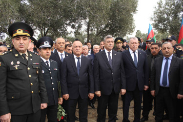 İtkin şəhid Cəmil Rəhimov Şirvan şəhərində dəfn olunub.