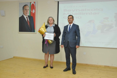 5 oktyabr – Beynəlxalq Müəllimlər Günü Şirvan şəhərində qeyd edilib.