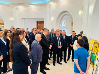 Şirvanda 18 oktyabr – Müstəqilliyin Bərpası Günü qeyd edilib.