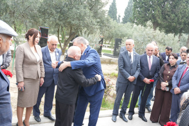 Şirvanda şəhid Elvin Şıxəliyevin xatirəsi anılıb.
