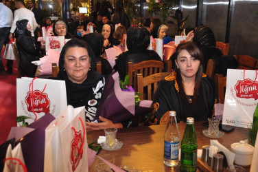 Şirvanda Beynəlxalq Qadınlar Günü münasibətilə şəhid anaları ilə görüş keçirilib, onlar üçün iftar süfrəsi təşkil olunub.