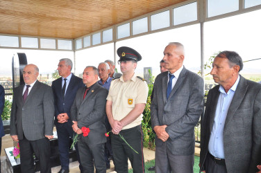 Şəhid baş leytenant Ruslan Rustamovun xatirəsi anılıb.