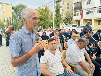 Şirvan Şəhər İcra Hakimiyyətinin başçısı İlqar Abbasov  növbəti səyyar görüş keçirib.