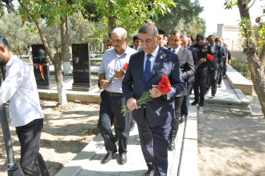 Şəhid polkovnik-leytenant Rəşad Hüseynovun xatirəsi anılıb.