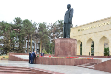 Şirvanda 5 oktyabr – Beynəlxalq Müəllimlər Günü qeyd edilib.