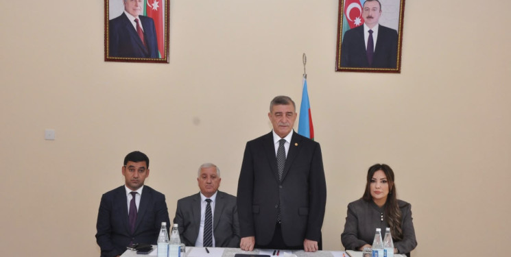 Şirvanda vətəndaşlarla növbəti görüş keçirilib.