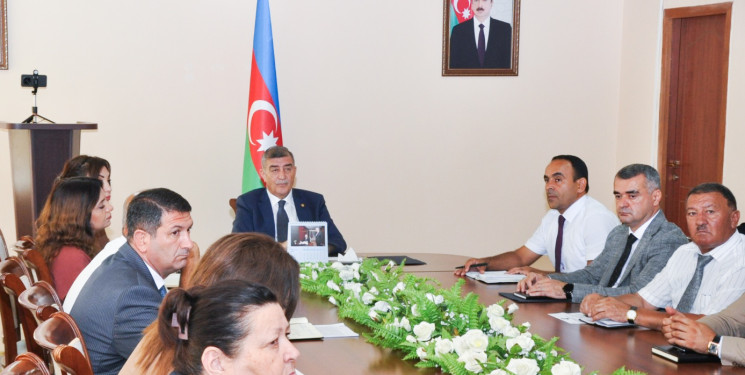 Şirvan Səhər İcra Hakimiyyətinin başçısı İlqar Abbasov vətəndaş qəbulu keçirib.