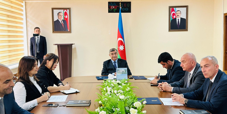 Şirvan Şəhər İcra Hakimiyyətinin başçısı İlqar Abbasov növbəti vətəndaş qəbulu keçirib.