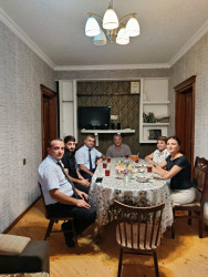 Şirvan şəhərində Anım Günü ərəfəsində şəhid ailələri və müharibə əlilləri ziyarət olunur.