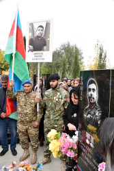 Şirvanda Vətən müharibəsinin şəhidi Hümbətov Emil Tərlan oğlunun doğum günü qeyd olunub.