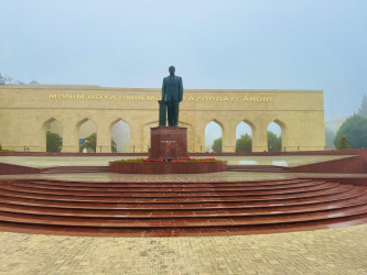 22 noyabr - ədliyyə işçilərinin peşə bayramı günüdür.