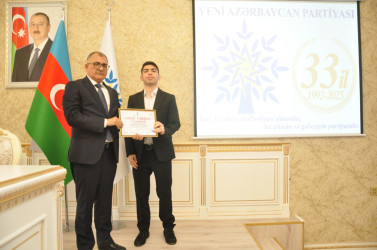 Şirvanda YAP-ın təsis olunmasının 33-cü ildönümü qeyd edilib.
