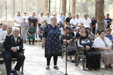 Şirvan Şəhər İcra Hakimiyyətinin başçısı İlqar Abbasov sakinlərlə növbəti səyyar görüş keçirib 02.09.2023