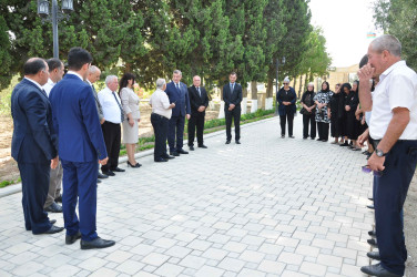 Şirvan Şəhər İcra Hakimiyyətinin başçısı avqust ayının sonuncu cümə axşamı Şəhidlər xiyabanını ziyarət edib, şəhid ailələri ilə görüşüb.