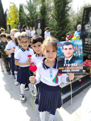 Şirvanda şəhid Namiq Xəlilovun xatirəsi anılıb.