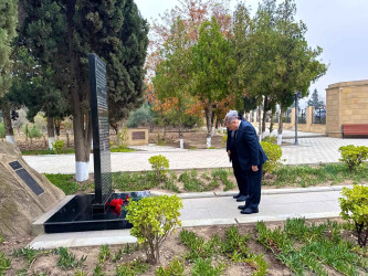 Şəhər İcra Hakimiyyətinin başçısı noyabr ayının sonuncu cümə axşamı şəhid ailəsi üzvləri ilə birlikdə Şəhidlər xiyabanını ziyarət edib.